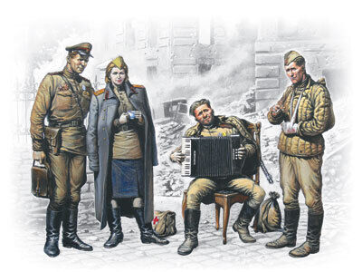 ICM 1/35 May 1945 (4 Figures - 1 officer 2 soldiers 1