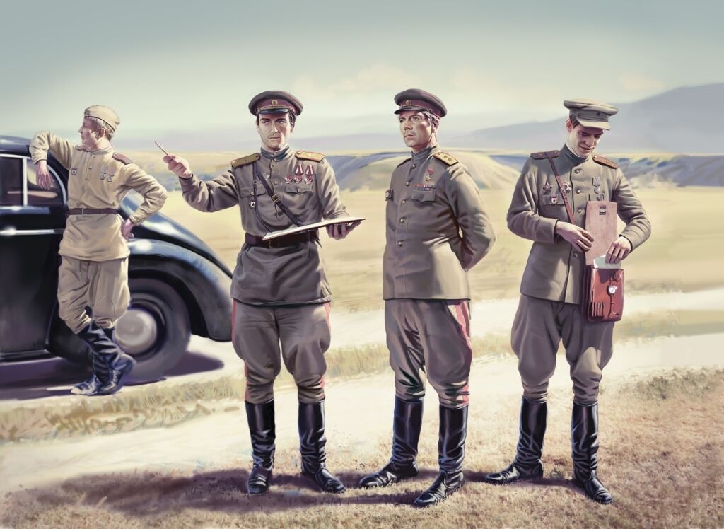 ICM 1/35 Soviet Staff Personnel (1943-1945) (4 Figures)