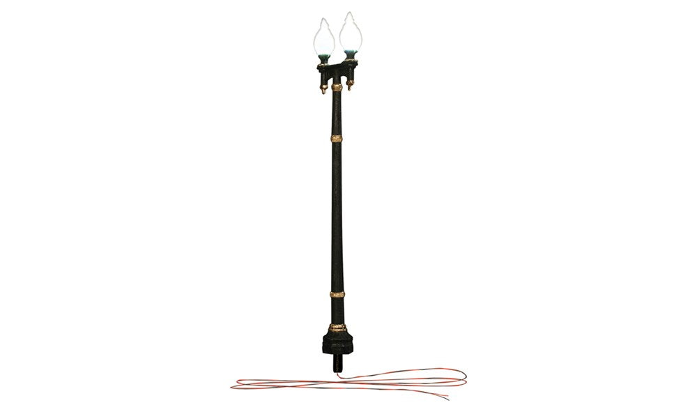 Woodland Scenics O Street Lights Double Lamp Post (2)