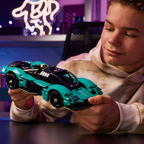 LEGO Technic Aston Martin Valkyrie 42208 (3)