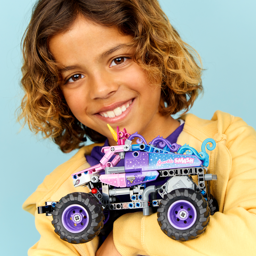 LEGO Technic Monster Jam Sparkle Smash Pull-Back 42220 (3)