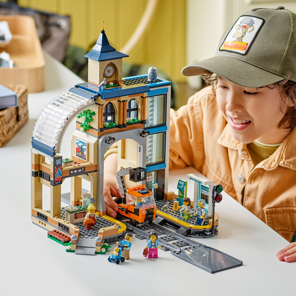 LEGO CITY Central Train Station 60469 (3)