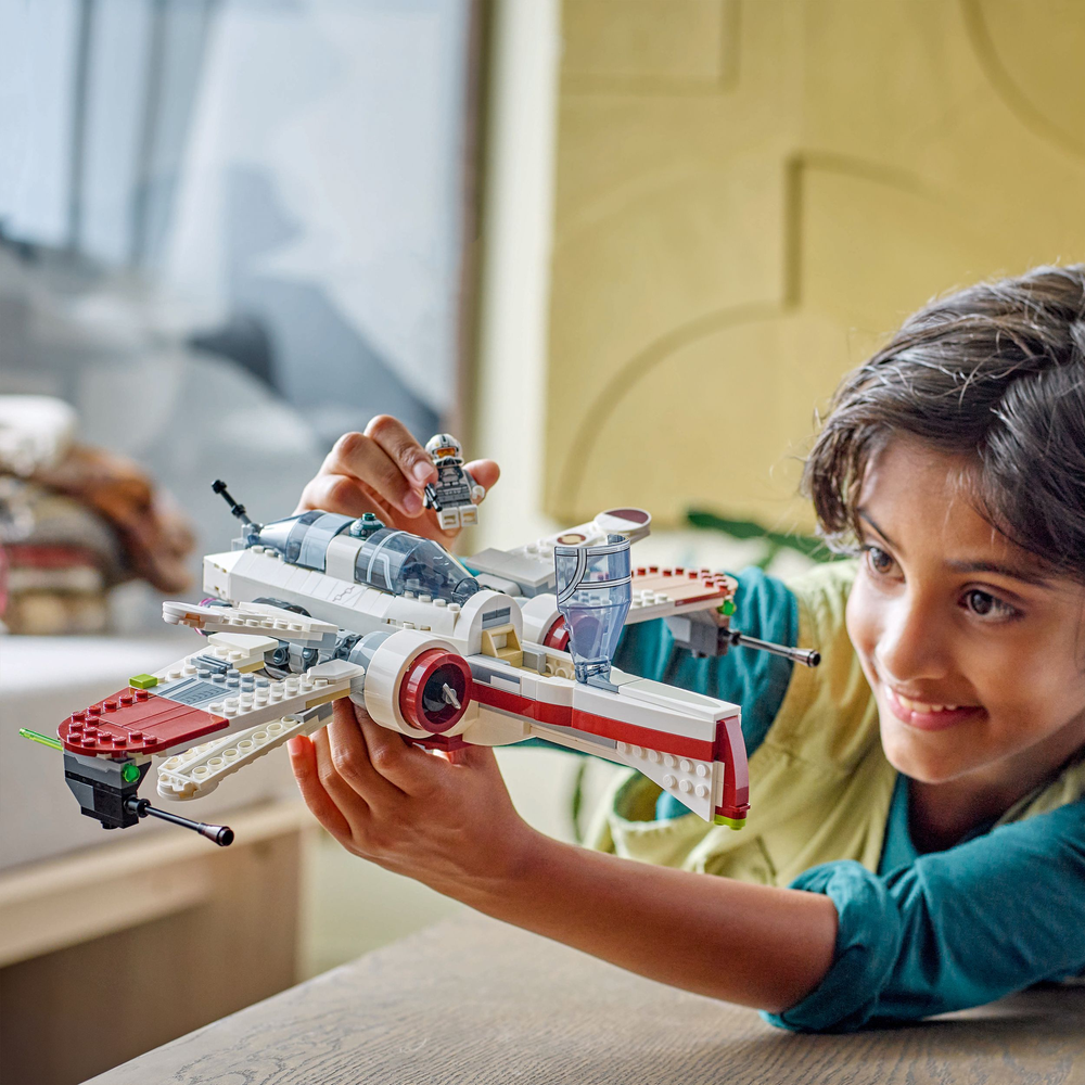 LEGO Star Wars ARC-170 Starfighter 75402 (3)