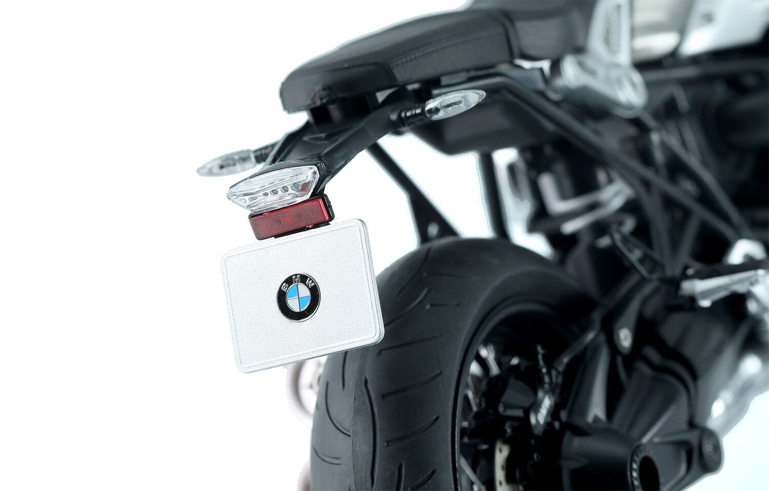 Meng MT-003s 1/9 BMW R nineT (Pre-colored Edition) - Hobby City NZ