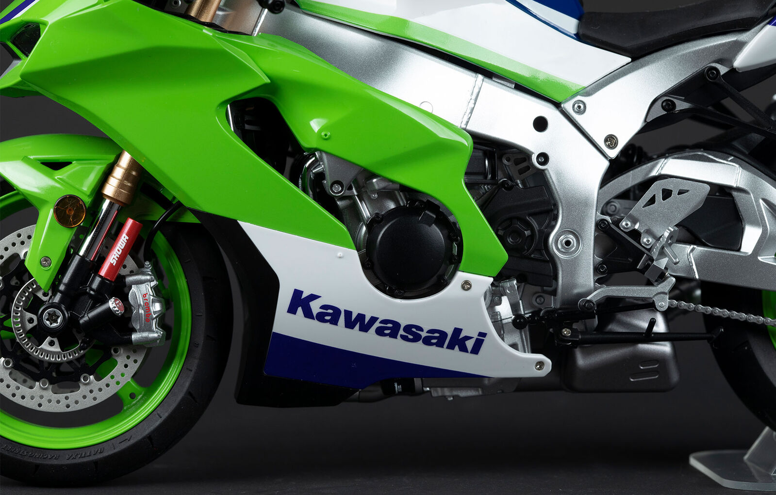Meng MT-007s 1/9 Kawasaki ZX-10R (Pre-coloured Edition) - Hobby City NZ