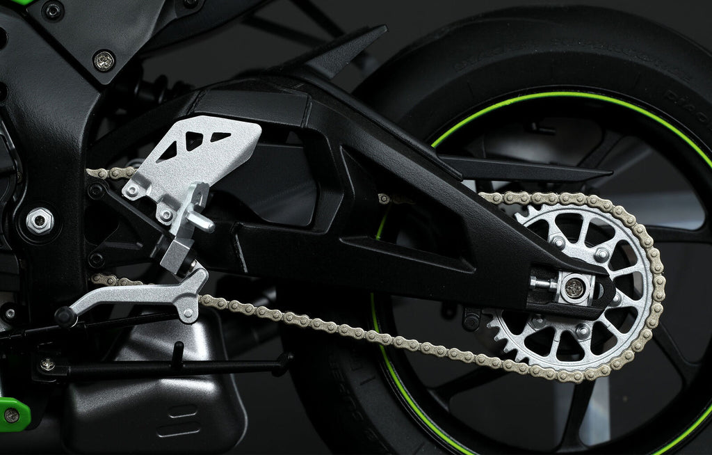 Meng MT-008s 1/9 Kawasaki Ninja ZX-10RR (Pre-colored Edition) - Hobby City NZ
