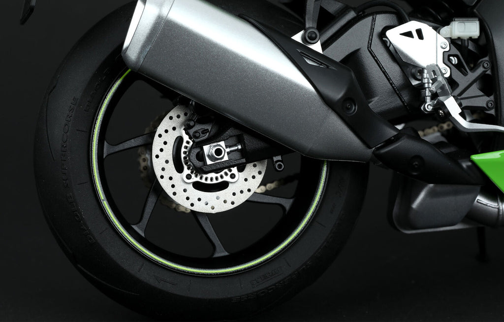 Meng MT-008s 1/9 Kawasaki Ninja ZX-10RR (Pre-colored Edition) - Hobby City NZ