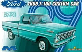 Moebius Models 1227 1/25 Ford F-100 Custom Cab '69