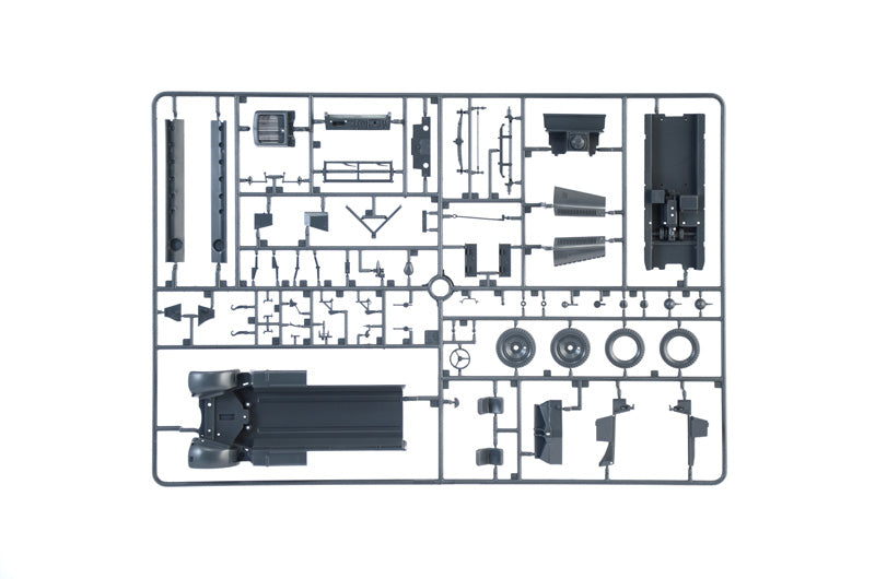 Italeri SDKFZ 10/4- FLAK30 W/CREW (2)