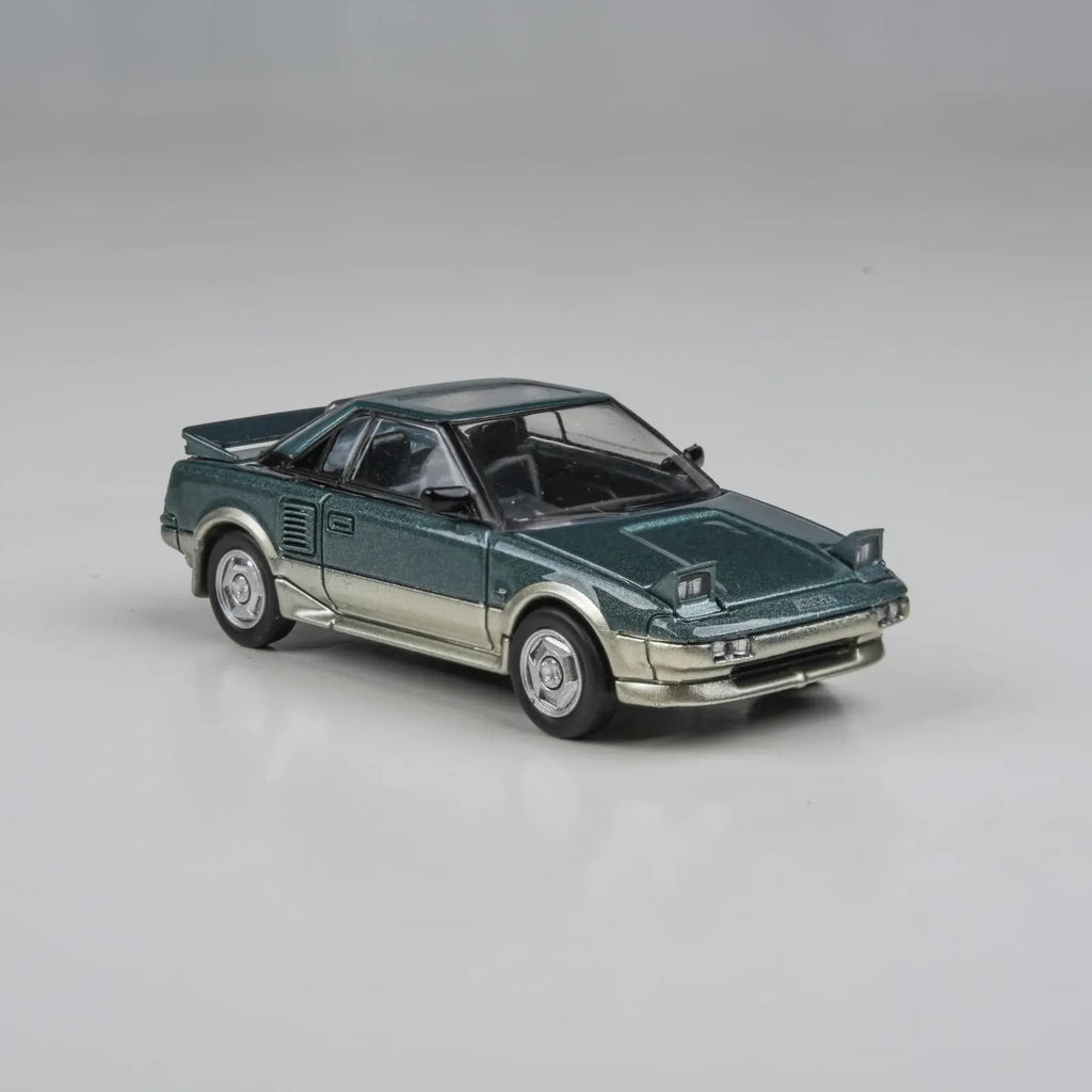Para64 PA-65368 Toyota MR2 MK1 Green/Gold RHD Diecast Model Car