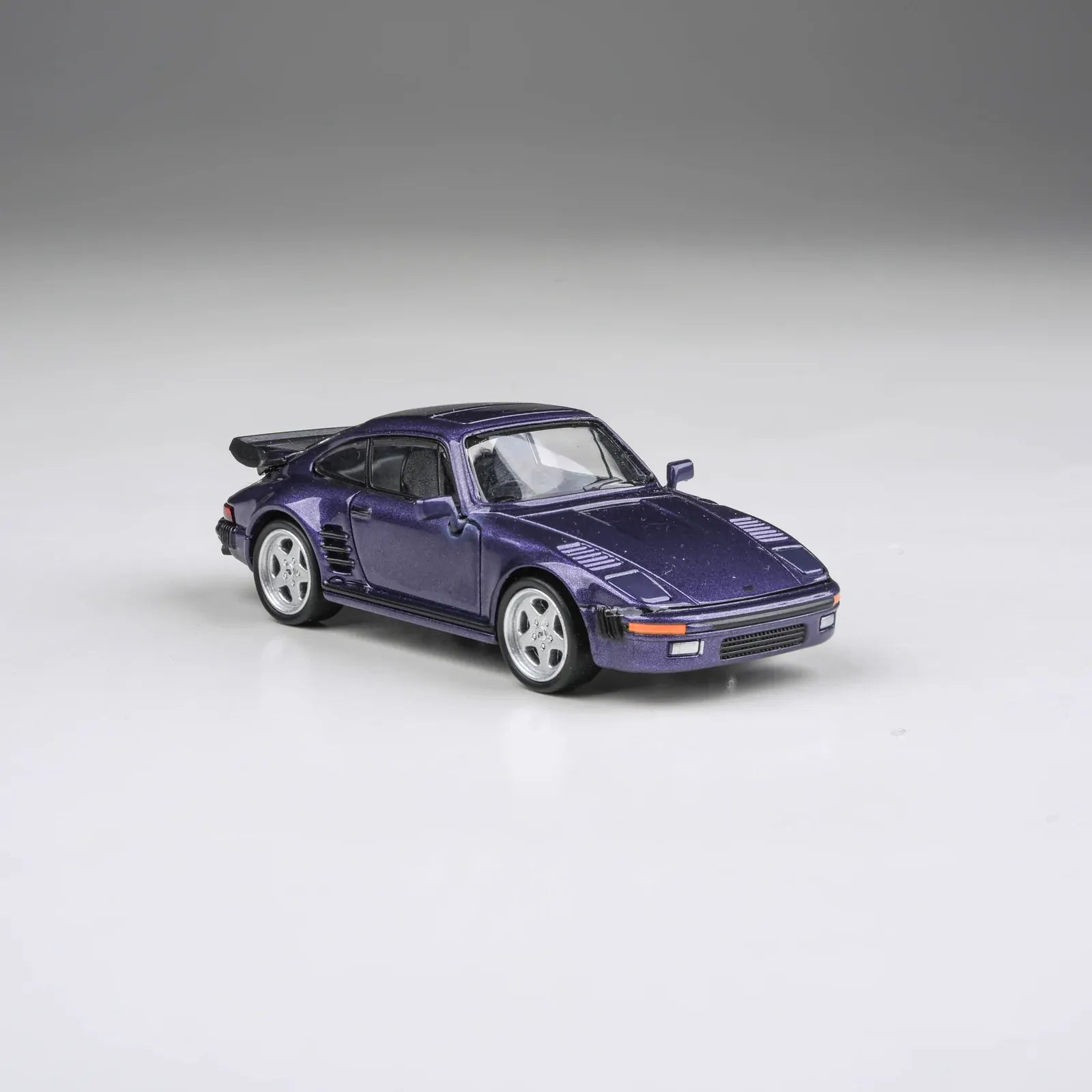 Para64 PA-65548 1986 RUF BTR Slantnose Prussian Blue RHD Diecast Model Car