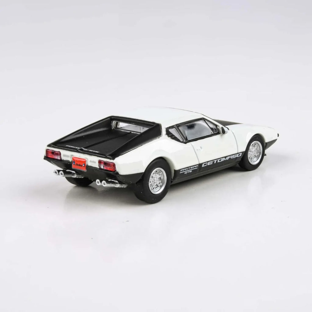 Para64 PA-65646 1972 De Tomaso Pantera White / Black Diecast Model Car
