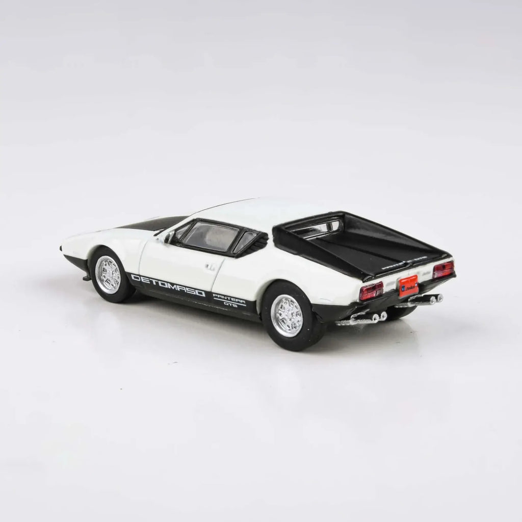Para64 PA-65646 1972 De Tomaso Pantera White / Black Diecast Model Car