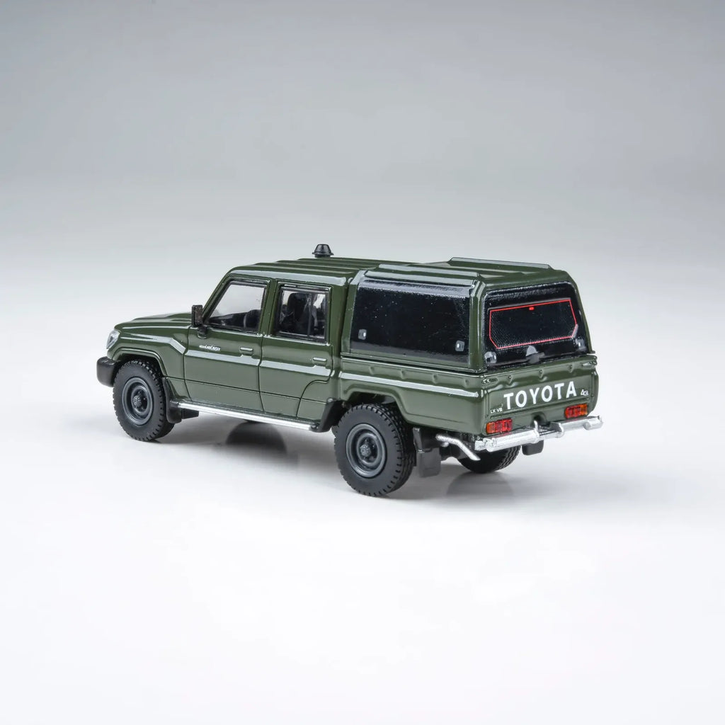 Para64 PA-65686 2014 Toyota Land Cruiser Double Cab Pickup LC79 Military Green RHD