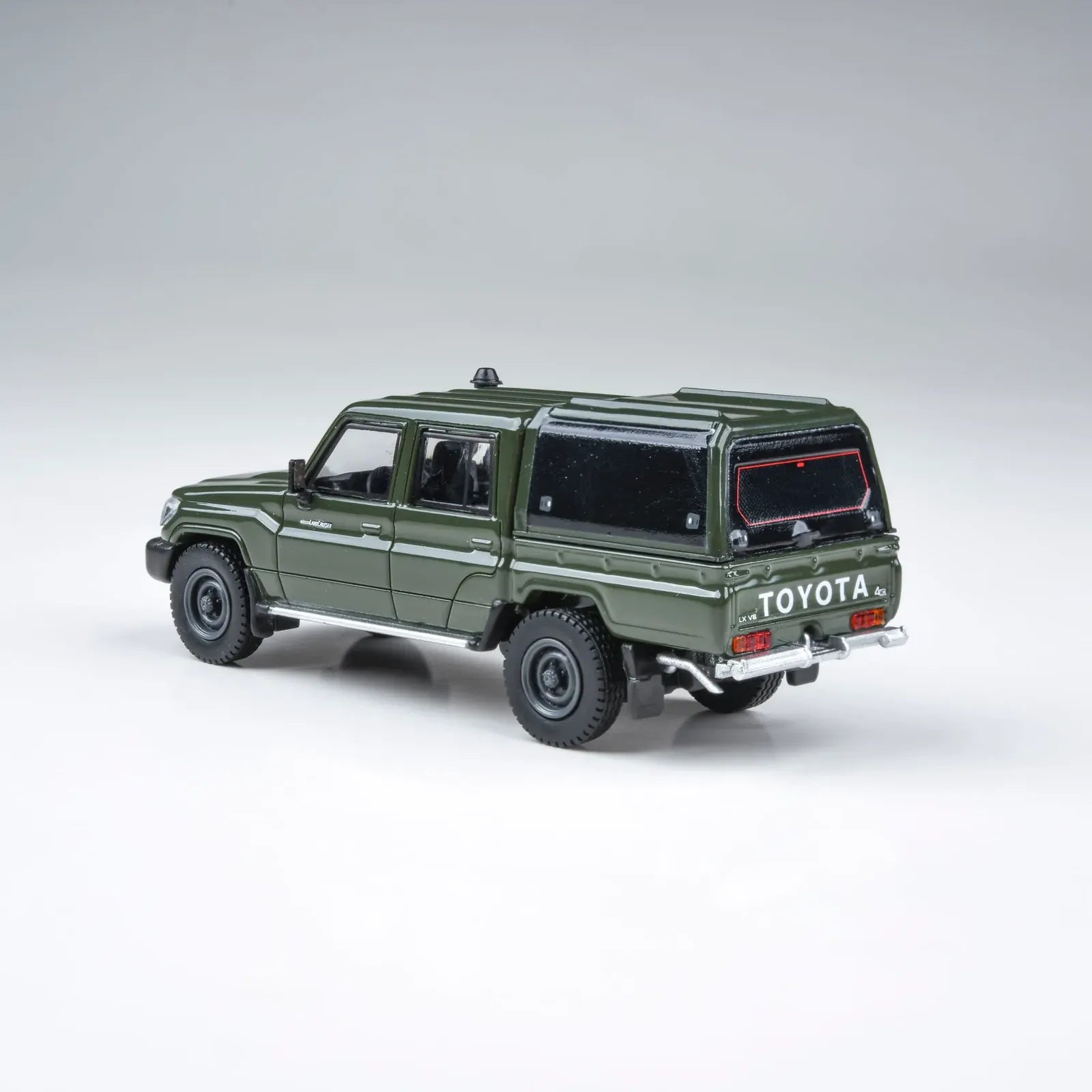 Para64 PA-65686 2014 Toyota Land Cruiser Double Cab Pickup LC79 Military Green RHD