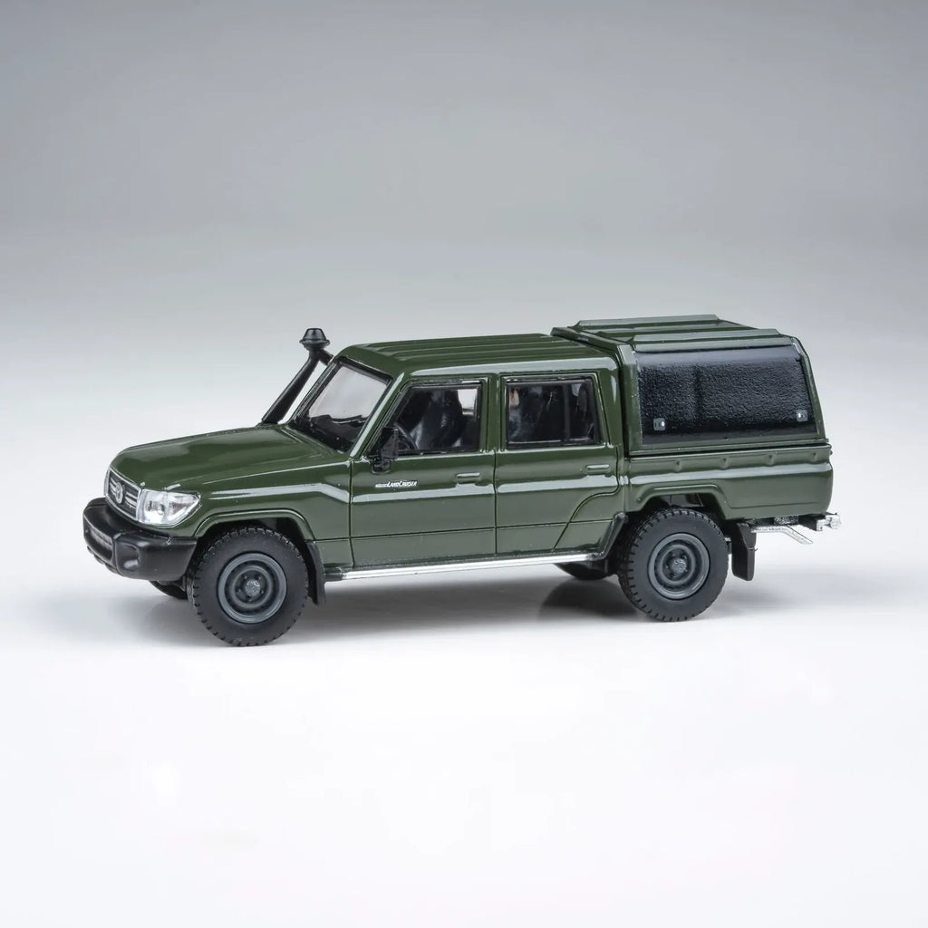 Para64 PA-65686 2014 Toyota Land Cruiser Double Cab Pickup LC79 Military Green RHD