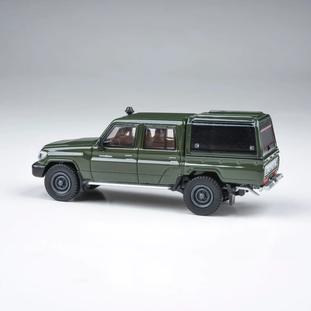 Para64 PA-65686 2014 Toyota Land Cruiser Double Cab Pickup LC79 Military Green RHD