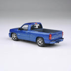 Para64 PB-55833 2006 Chevrolet Cateye Silverado Single Cab Diecast Model Car
