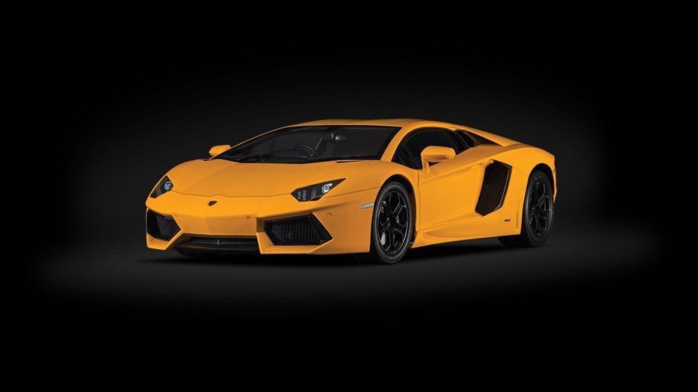 Pocher 1/8 Kit: Lambo AventadorYellow