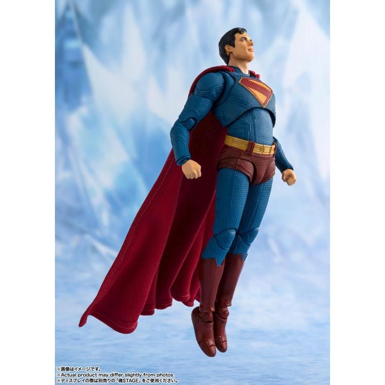 Tamashii Nations S.H.Figuarts Superman (Superman) (3)