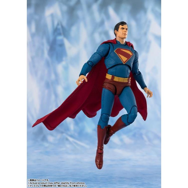 Tamashii Nations S.H.Figuarts Superman (Superman) (4)