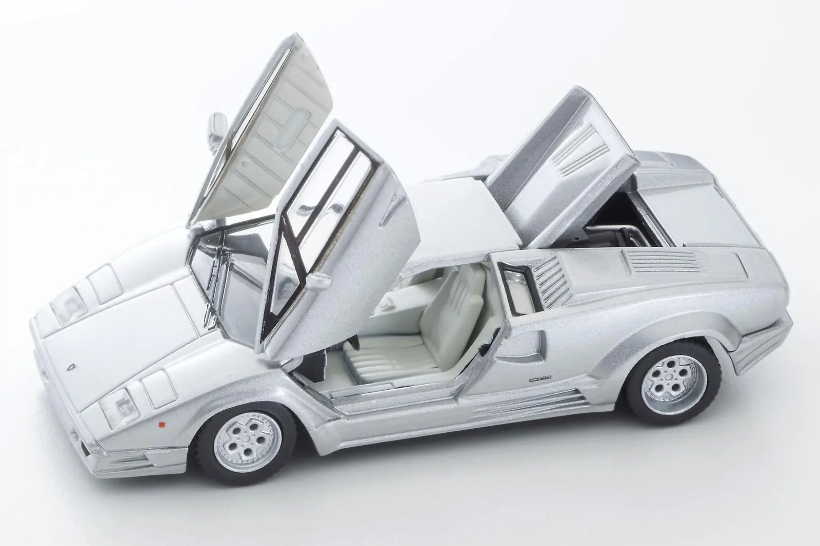 Tomica TMC32800 LV-N Lamborghini Countach 25th Anniversary Silver
