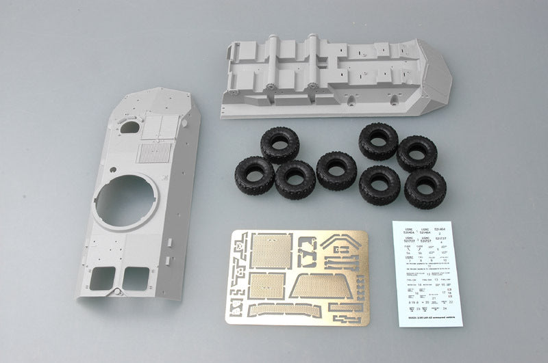 Trumpeter 01521 1/35 LAV-A2 8X8 wheeled armoured vehicle (9120477642989)