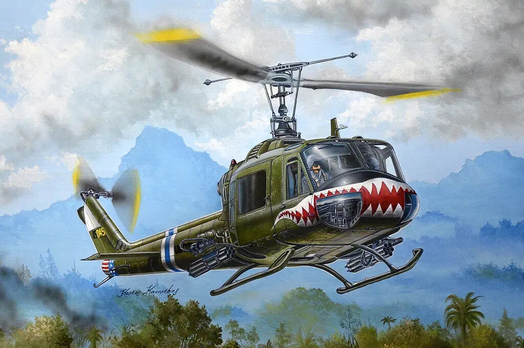 Trumpeter 1/35 UH-1B Huey - Gunship