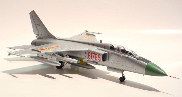 Trumpeter 01608 1/72 Chinese Xi'An Flying Leopard FBC-1 (8967465664749)