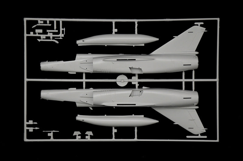 Italeri MIRAGE F1 C/CR (2)