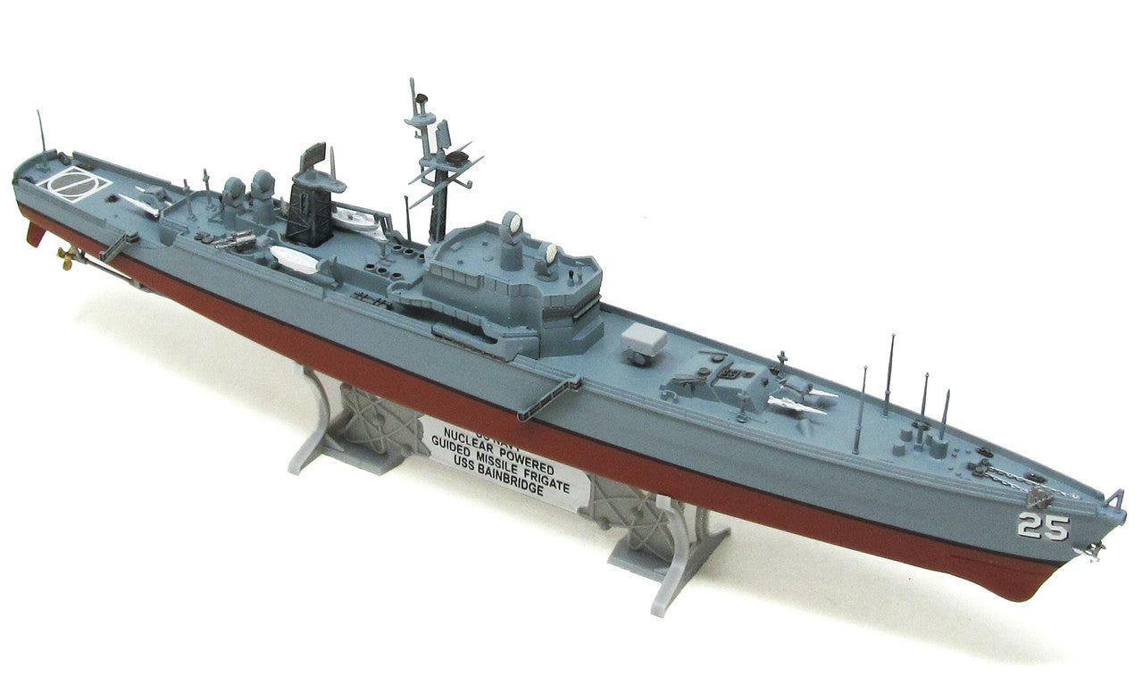 Atlantis Models USSBBrdg Missile Frigate (3)