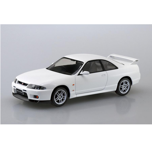 Aoshima 1/32 R33 SKYLINE GT-R (WHITE (2)
