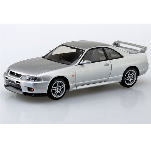 Aoshima 1/32 R33 SKYLINE GT-R (SONIC SILVER