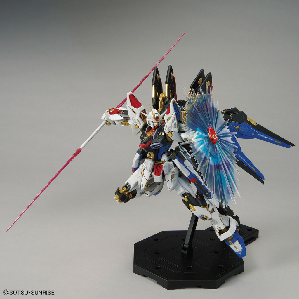 Bandai G5063368 MGEX 1/100 STRIKE FREEDOM GUNDAM - Hobby City NZ