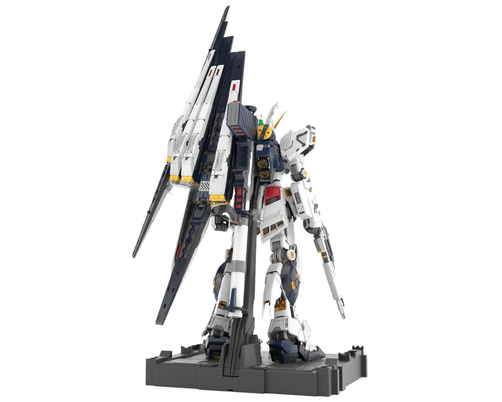 Bandai 1/60 PG Unleashed Nu Gundam Chars Counterattack - BAS2773843