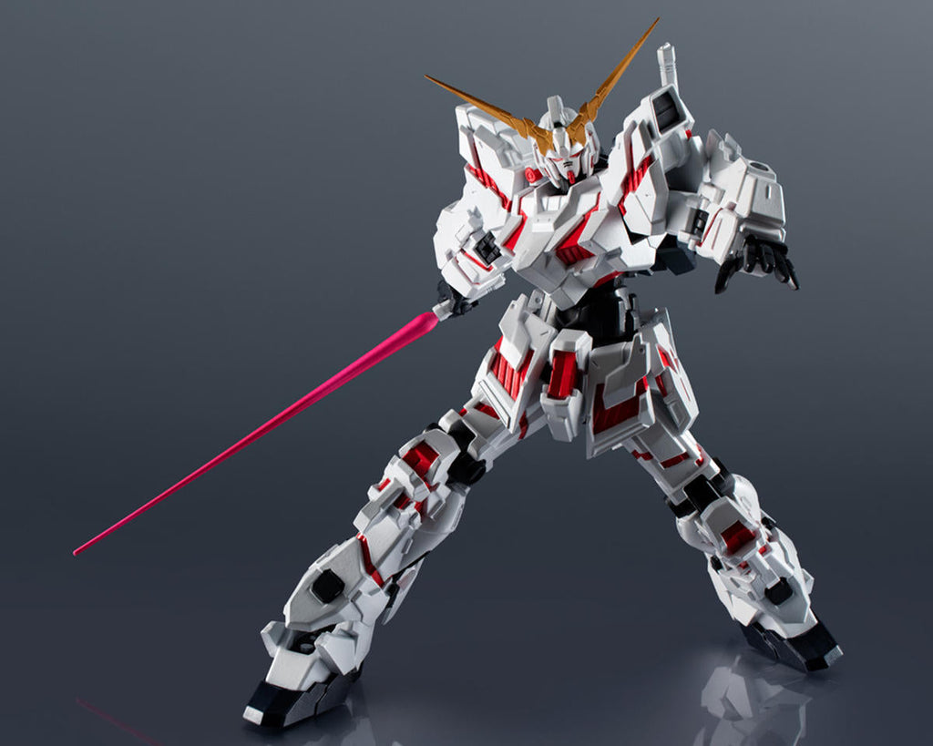 Bandai Gundam Universe RX-0 Unicorn Gundam Renewel Mobile Suit - BAS67525