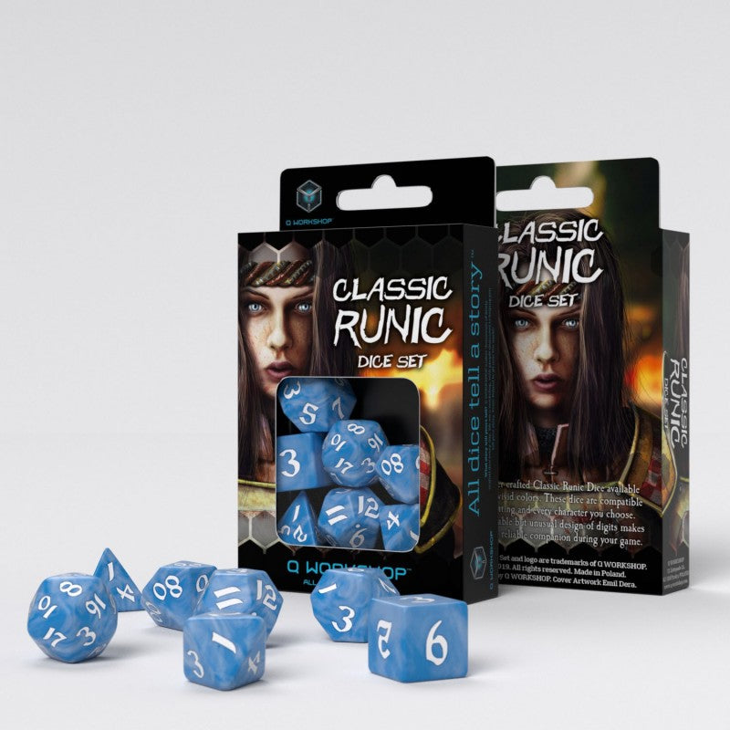 Q Workshop Classic Runic Glacier & white Dice Set