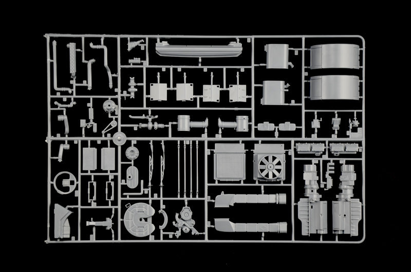 Italeri RENAULT AE500 MAGNUM (2)