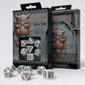 Q Workshop Dwarven White & black Dice Set
