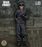 Scale 75 Figures Warfront Tanker Totenkopf 35mm (4)