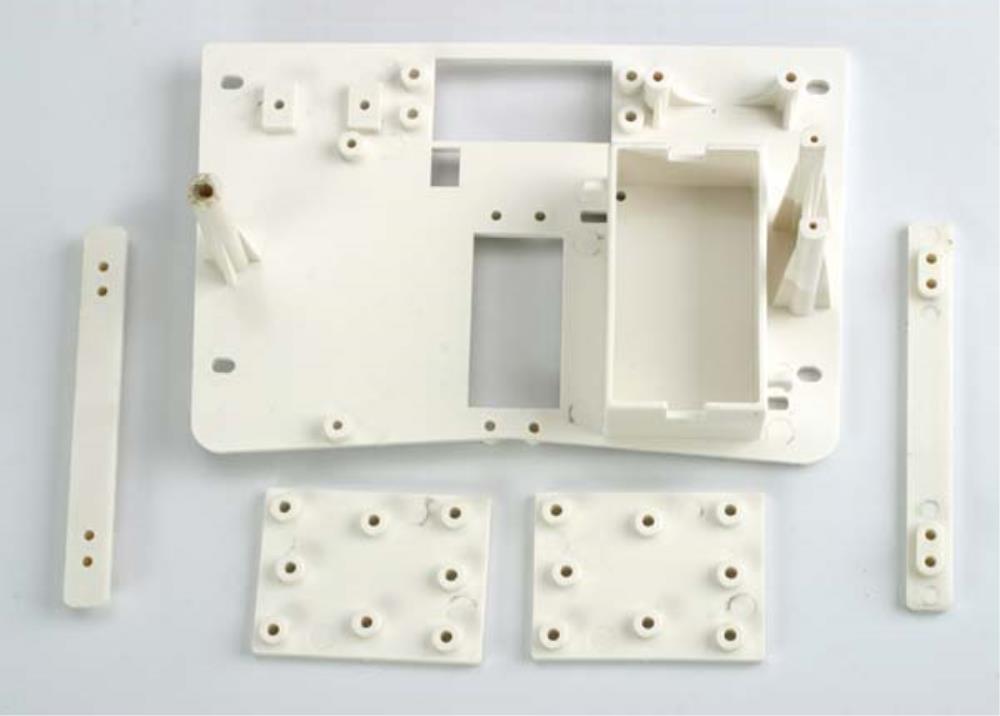zTraxxas 1520 - Motor Mount Support Bracket/Radio Tray Support Bracket/ Radio Tray (769037893681)
